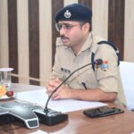 सेवानिवृत हो रहे जवानों को हरिद्वार पुलिस ने दी यादगार विदाई