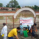 स्वच्छता ही सेवा पखवाड़ा के अंतर्गत जिलाधिकारी मयूर दीक्षित के निर्देशन में जनपद के विभिन्न क्षेत्रों में चलाया जा रहा है स्वच्छता अभियान