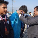 मुख्य सचिव ने चम्पावत के खेल प्रतिभाओं को किया सम्मानित, बूम में किया वृक्षारोपण