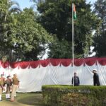 गणतंत्र दिवस पर जिलाधिकारी सविन बंसल ने कलेक्ट्रेट परिसर में किया ध्वजारोहण