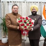 राज्यपाल लेफ्टिनेंट जनरल गुरमीत सिंह (से नि) से आज लोक भवन में मुख्यमंत्री ने शिष्टाचार भेंट