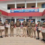 अन्तर्राष्ट्रीय महिला दिवस पर महिला पुलिस कर्मियों का सम्मान