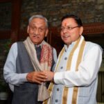 मुख्यमंत्री से मुख्यमंत्री आवास में पूर्व मुख्यमंत्री श्री विजय बहुगुणा ने शिष्टाचार भेंट की