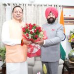 मुख्यमंत्री ने आज लोक भवन में राज्यपाल लेफ्टिनेंट जनरल गुरमीत सिंह (सेवानिवृत्त) से शिष्टाचार भेंट की