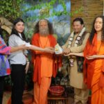 भजन सम्राट पद्मश्री श्री अनूप जलोटा जी का परमार्थ निकेतन में दर्शनार्थ आगमन