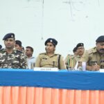 स्नान को सकुशल सम्पन्न कराने हेतु एसएसपी नवनीत सिंह की अगुवाई में ब्रीफिंग आयोजित