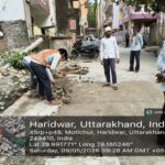 चारधाम यात्रा के दृष्टिगत सिवरेज के लिए खोदी गई सड़कों को त्वरित गति से ठीक करने के लिए दिन- रात किया जा रहा है निमार्ण कार्य