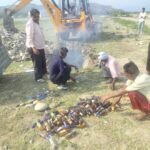 52 मुकदमो मे जब्त लगभग 600 लीटर देशी व 120 लीटर अंग्रेजी शराब का किया गया निस्तारण