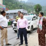 जिलाधिकारी ने राष्ट्रीय राजमार्ग कार्यों का किया स्थलीय निरीक्षण, सड़क चौड़ीकरण में तेजी लाने के दिए निर्देश