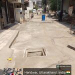 चारधाम यात्रा एवं आगामी कांवड़ यात्रा के दृष्टिगत सिवरेज के लिए खोदी गई सड़कों को त्वरित गति से ठीक करने के लिए दिन- रात किया जा रहा है निमार्ण कार्य