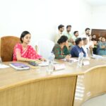 जिला पंचायत की समीक्षा बैठक में विकास कार्यों पर मंथन, सड़क एवं आधारभूत सुविधाओं से जुड़े मुद्दे रहे प्रमुख