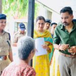 डीएम डॉ0 आशीष चौहान ने नारी निकेतन, बाल सुधार गृह एवं किशोरी गृह का किया निरीक्षण; सुरक्षा, स्वास्थ्य, शिक्षा एवं पुनर्वास व्यवस्थाओं को और सुदृढ़ बनाने के दिए निर्देश