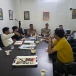 कांवड यात्रा के दृष्टिगत IP 4 बेगमपुर में कम्पनियों के कर्मचारियों के साथ गोष्ठी आयोजित