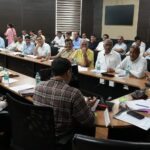 अधिकारी उद्योग बन्धुओं की समस्याओं का प्राथमिकता से निस्तारण करना सुनिश्चित करें: शाशनी