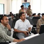 कांवड़ यात्रा की व्यवस्थाओं का जायजा लेने सीसीआर कंट्रोल रूम पहुंचे जिलाधिकारी