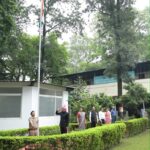 स्वतंत्रता दिवस पर जिलाधिकारी डॉ0 आशीष चौहान ने कलेक्ट्रेट परिसर में किया ध्वजारोहण