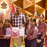 नन्ही छात्राओं ने बांधा रक्षासूत्र, कप्तान नवनीत सिंह ने दिया रक्षा का वचन