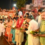 तीर्थ नगरी हरिद्वार के ब्रह्मकुंड हर की पौड़ी में मा गंगा की पूजा अर्चना कर आशीर्वाद का दिया एवं सेवा संकल्प अभियान का प्रभारी मंत्री सतपाल महाराज ने किया शुभारंभ