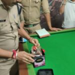 हरिद्वार पुलिस द्वारा कोतल।वाली गंगनहर क्षेत्रान्तर्गत होटलों मे हुक्का बार (धुम्र पान) कराते हुए 03 आरोपितों को हिरासत में लेकर किया गया चालान